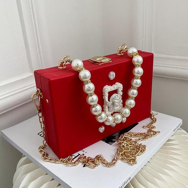 factory wholesale sweet and lovely leather shoulder bag studded exquisite fashion chain bag small fresh solid color carved pearl handbag
factory wholesale sweet and lovely leather shoulder bag studded exquisite fashion chain bag small fresh solid color carved pearl handbag