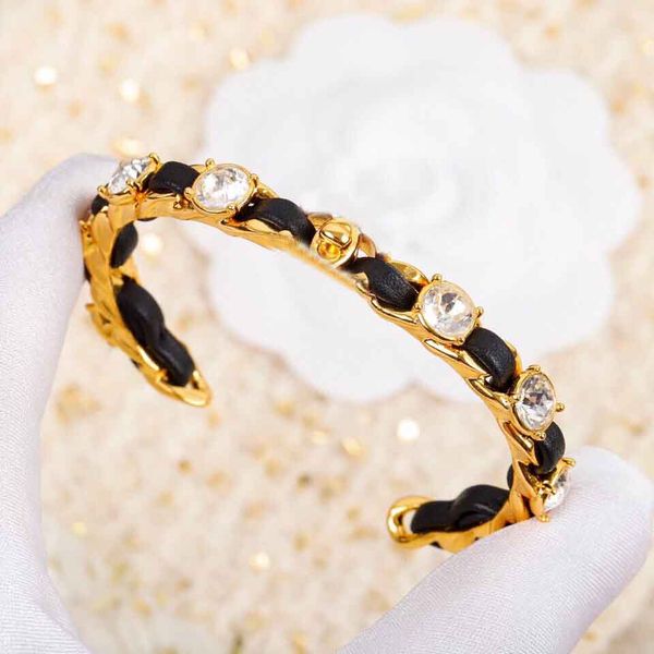 opened bracelet with genuine leather and diamond for women wedding jewelry gift ps4036, Golden;silver
opened bracelet with genuine leather and diamond for women wedding jewelry gift ps4036, Golden;silver
