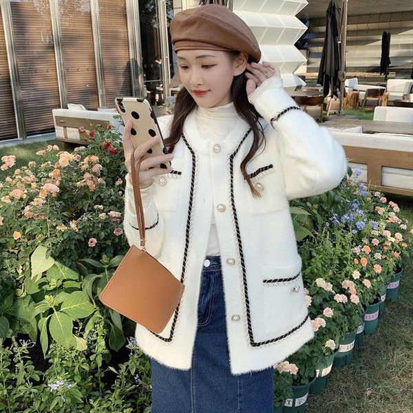 autumn and winter 2021 new french style retro imitation thickened cardigan lazy sweater small fragrant coat woman, White
autumn and winter 2021 new french style retro imitation thickened cardigan lazy sweater small fragrant coat woman, White