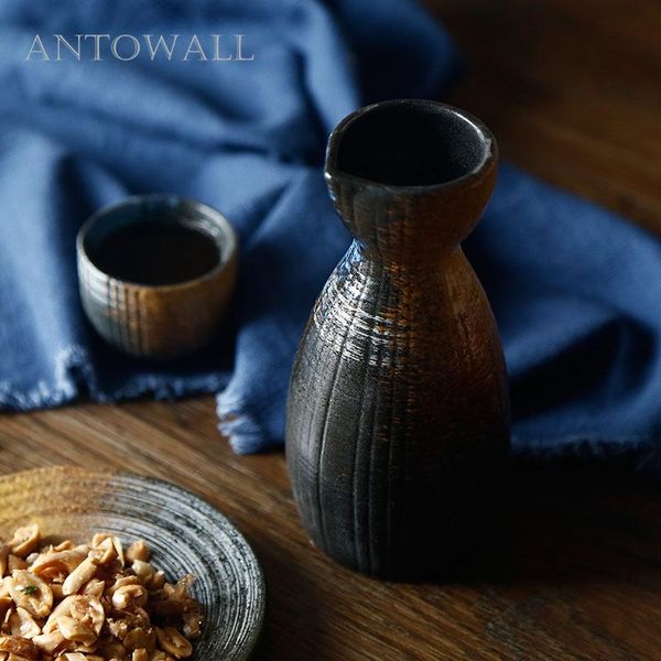 hip flasks antowall japanese-style ceramic sake bottle cup small pot white wine household flask
hip flasks antowall japanese-style ceramic sake bottle cup small pot white wine household flask