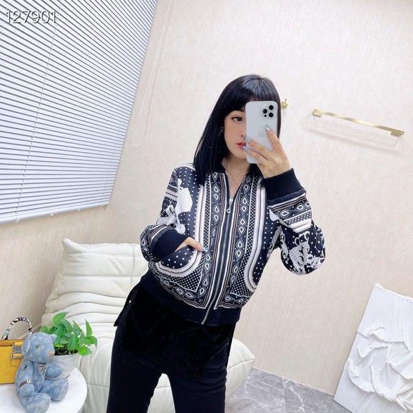 women's jackets w1732 fashion women coats & 2021 runway luxury european design party style clothing, Black;brown
women's jackets w1732 fashion women coats & 2021 runway luxury european design party style clothing, Black;brown