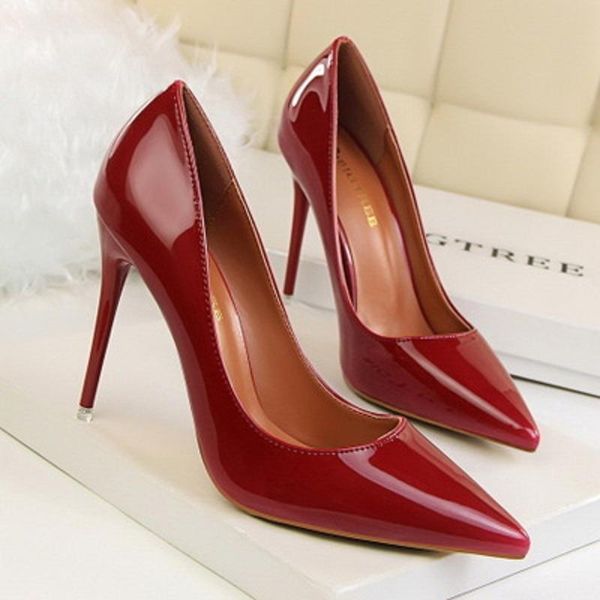 dress shoes spring and autumn patent leather pointed head ladies high heels shallow mouth stiletto nightclub black women's
dress shoes spring and autumn patent leather pointed head ladies high heels shallow mouth stiletto nightclub black women's