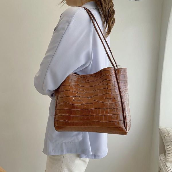 evening bags retro women stone pattern pu leather large capacity tote shoulder shopping soft designer handbag
evening bags retro women stone pattern pu leather large capacity tote shoulder shopping soft designer handbag