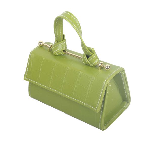 2020 new personalized portable evening hardware crocodile shaped xiaofang commuting dinner bag
2020 new personalized portable evening hardware crocodile shaped xiaofang commuting dinner bag
