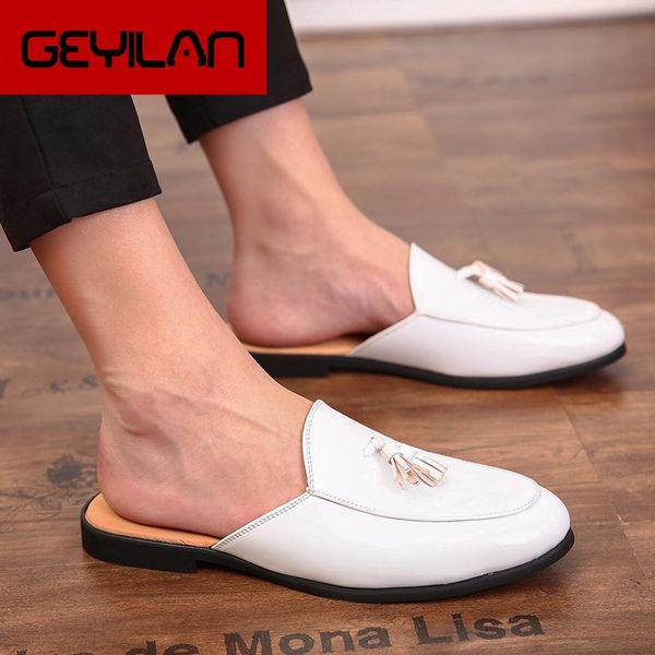 slippers coslony men half shoes 2021 patent leather 38~46 sandals classic mules slides outdoor man tassel, Black
slippers coslony men half shoes 2021 patent leather 38~46 sandals classic mules slides outdoor man tassel, Black