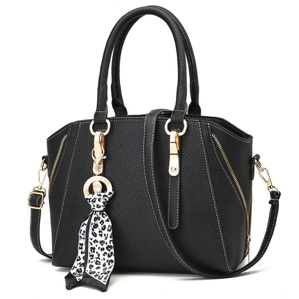 hbp 2021 autumn new leisure fashion silk scarf hanging handbag large capacity litchi single shoulder messenger bag
hbp 2021 autumn new leisure fashion silk scarf hanging handbag large capacity litchi single shoulder messenger bag