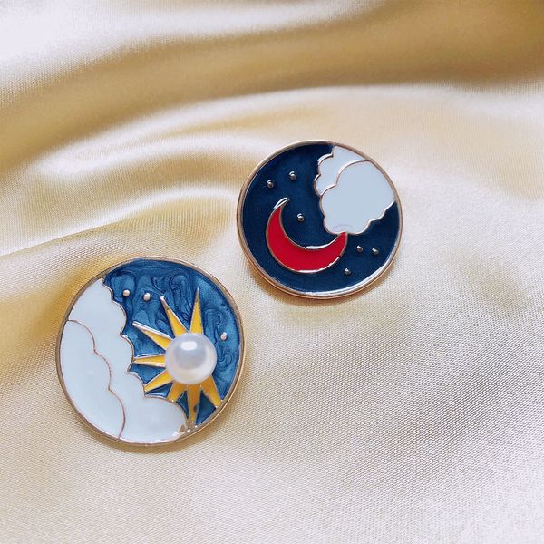 factory wholesale new couple oil dripping enamel van gogh starry sky clouds open sun and moon brooch simple dual-purpose coat pin accessorie
factory wholesale new couple oil dripping enamel van gogh starry sky clouds open sun and moon brooch simple dual-purpose coat pin accessorie