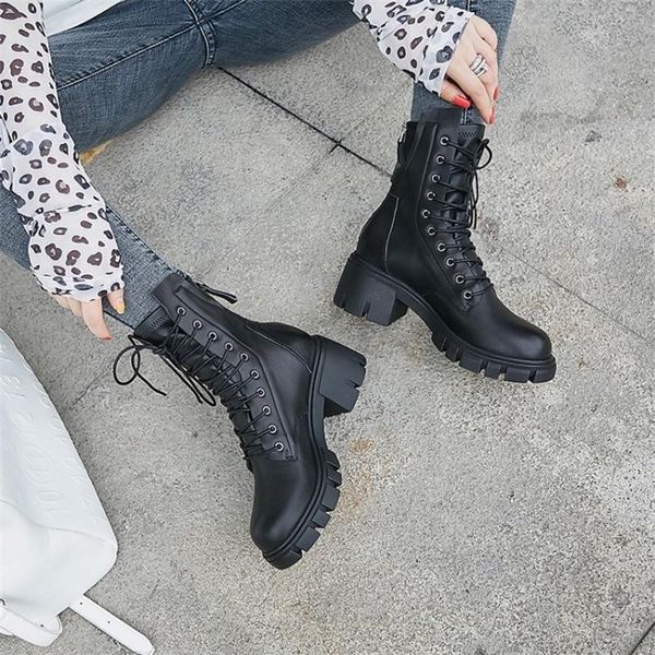 boots fall / winter 2021 thick bottom heel elastic back zipper muffin waterproof platform short tube, Black
boots fall / winter 2021 thick bottom heel elastic back zipper muffin waterproof platform short tube, Black