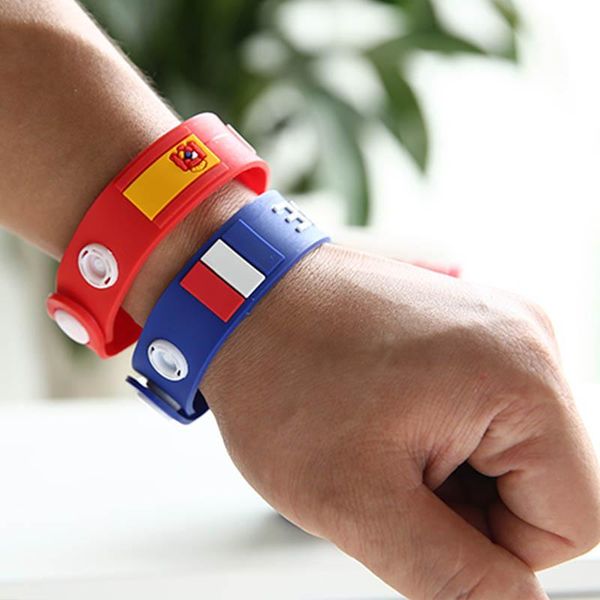 link, chain 2021 european cup football fans wristband souvenirs germany france england italy bracelet sports pvc silicone jewelry, Black
link, chain 2021 european cup football fans wristband souvenirs germany france england italy bracelet sports pvc silicone jewelry, Black