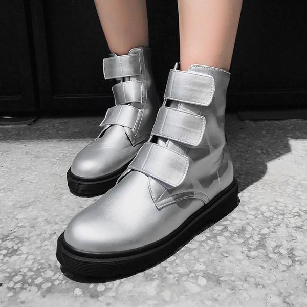 boots plus size 34-43 2021 velvet warm flat heel silver short autumn and winter women's, Black
boots plus size 34-43 2021 velvet warm flat heel silver short autumn and winter women's, Black