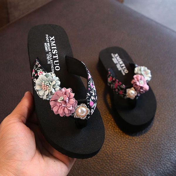 slipper children' slippers girls summer cute fashionable beach parent-child shoes non-slip flat female flower b713, Black;grey
slipper children' slippers girls summer cute fashionable beach parent-child shoes non-slip flat female flower b713, Black;grey