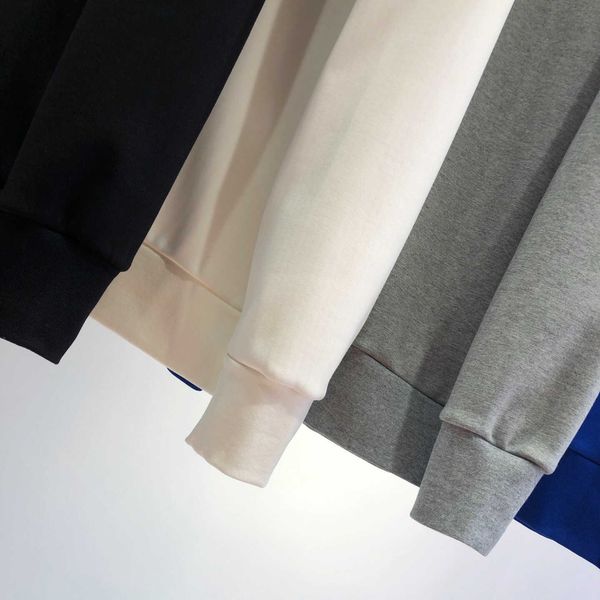 2021102605 korean men's embroidered pony plush thickened loose casual solid color simple pullover round neck sweater, White;black
2021102605 korean men's embroidered pony plush thickened loose casual solid color simple pullover round neck sweater, White;black