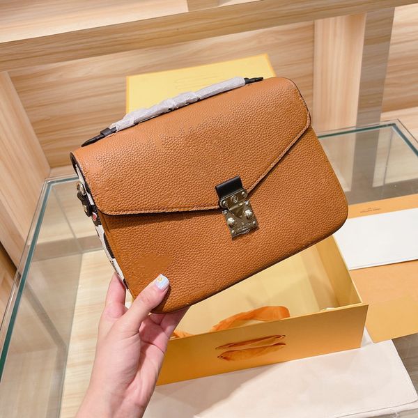 2021 diagonal shoulder bag designer letter classic style women's bags fashion matching handbag crossbody handbags
2021 diagonal shoulder bag designer letter classic style women's bags fashion matching handbag crossbody handbags