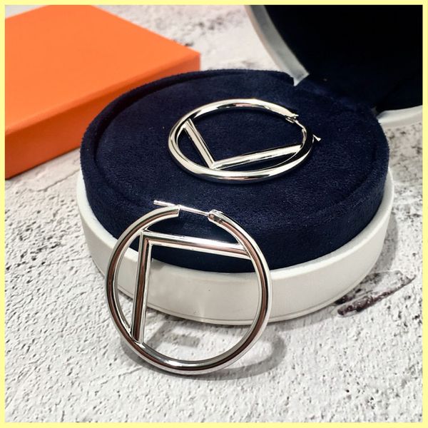 2021 women earings designer jewelry designer accessories f letter womens luxurys big circle earrings 3 cm stud earrings 925 silver 21091401r, Golden;silver
2021 women earings designer jewelry designer accessories f letter womens luxurys big circle earrings 3 cm stud earrings 925 silver 21091401r, Golden;silver