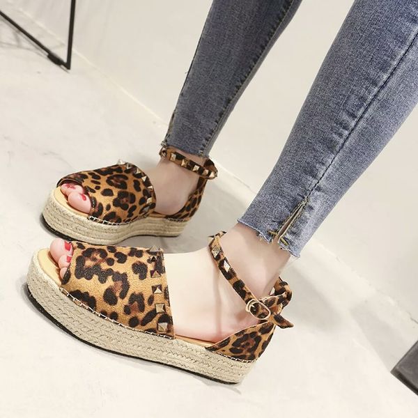 summer new flat flat sandal hemp rope straw thick soled roman sandal casual lady sandal large women's shoes, Black
summer new flat flat sandal hemp rope straw thick soled roman sandal casual lady sandal large women's shoes, Black