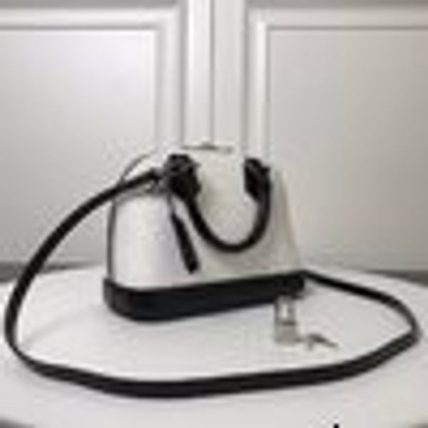 libobo6_1 m3b9 m40301 backpacks handbags iconic handles shoulder bags totes cross body bag clutches evening oxidized leather business, Red;black
libobo6_1 m3b9 m40301 backpacks handbags iconic handles shoulder bags totes cross body bag clutches evening oxidized leather business, Red;black