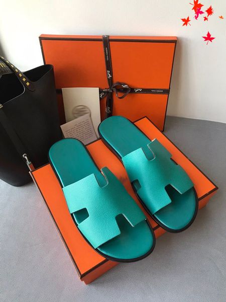 2021 designer fashion luxurys men slippers summer beach genuine leather rivet slipper flip flops sandals man casual flat slides with box lar, Black
2021 designer fashion luxurys men slippers summer beach genuine leather rivet slipper flip flops sandals man casual flat slides with box lar, Black