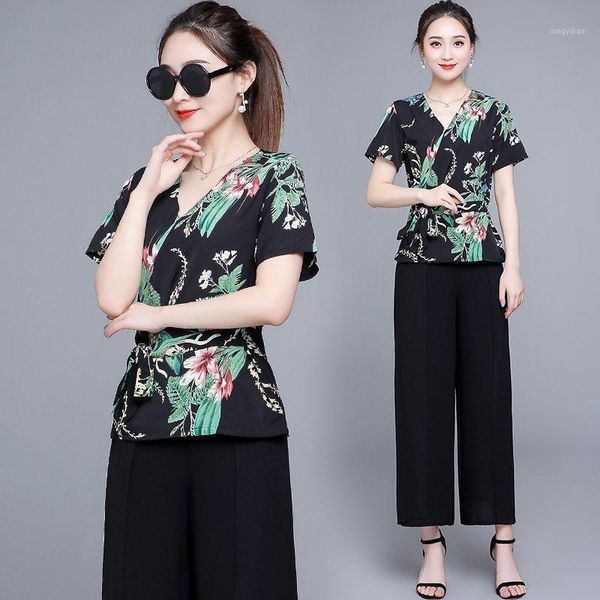 women's suit women high waist wide leg pants two sets of printed wrap t-shirt 2021 spring summer 2 piece set tracksuits, Gray
women's suit women high waist wide leg pants two sets of printed wrap t-shirt 2021 spring summer 2 piece set tracksuits, Gray
