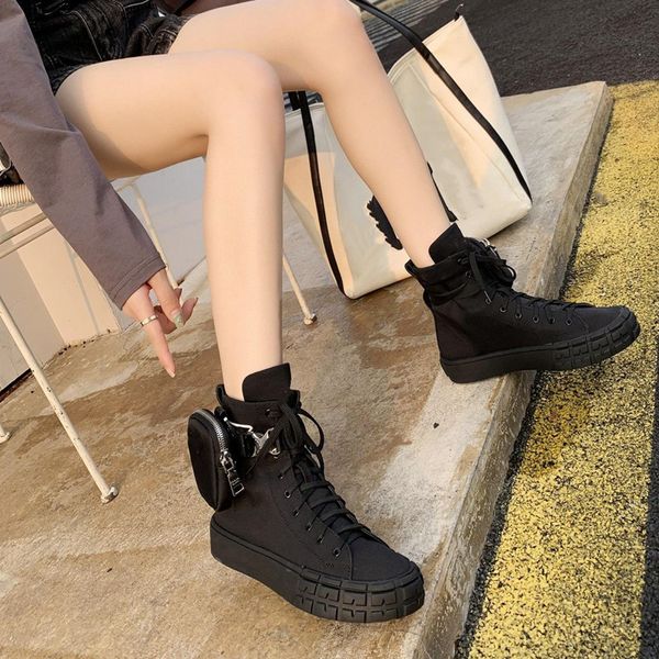 designer letter suede metal fashion pocket short riding boots women's short boots high casual shoes men's boots
designer letter suede metal fashion pocket short riding boots women's short boots high casual shoes men's boots