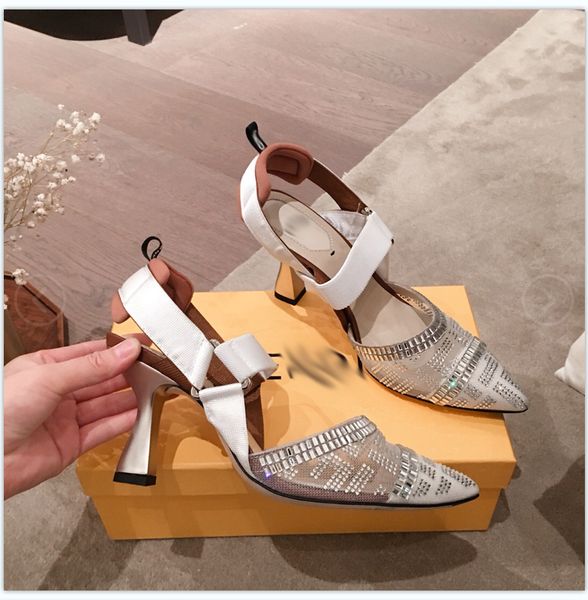2021 good quality fashion women luxurys designers shoes designer sandals womens luxury high heels sandal dress shoess with box size 35-41 -g, Black
2021 good quality fashion women luxurys designers shoes designer sandals womens luxury high heels sandal dress shoess with box size 35-41 -g, Black