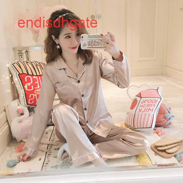 long sleeve pajamas women's spring and imitation autumn cardigan solid color ice silk home suit, Black;white
long sleeve pajamas women's spring and imitation autumn cardigan solid color ice silk home suit, Black;white