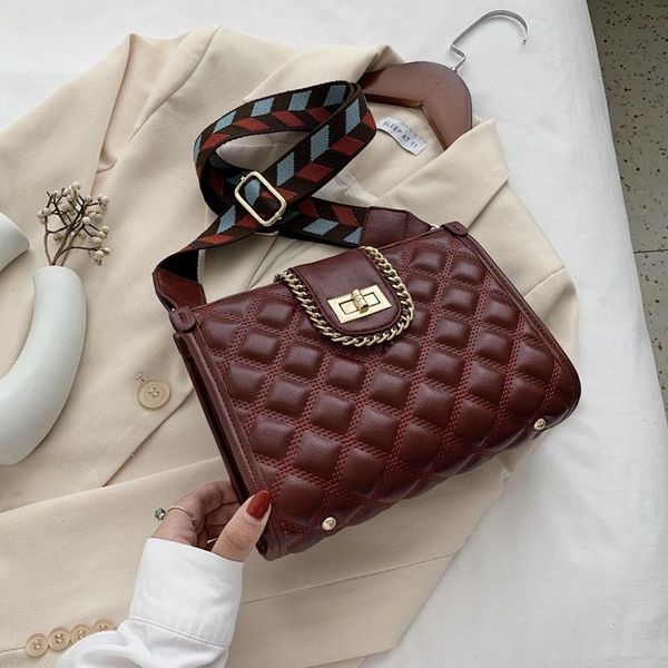 handbag for women 2021 quality ladies shoulder bag pu leather chain lingge crossbody bag trend bags designer brand
handbag for women 2021 quality ladies shoulder bag pu leather chain lingge crossbody bag trend bags designer brand
