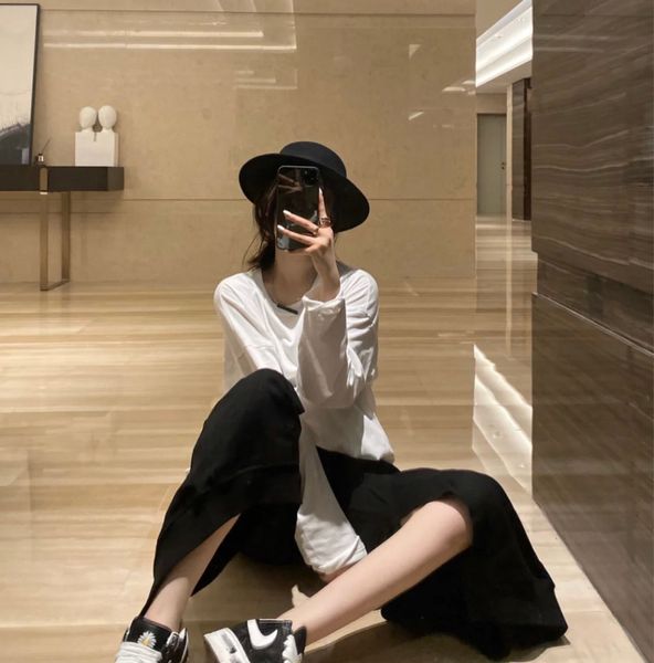 development 100% of mm split pants, fashion brand sports and leisure pants, women's loose straight r3d3, Black
development 100% of mm split pants, fashion brand sports and leisure pants, women's loose straight r3d3, Black