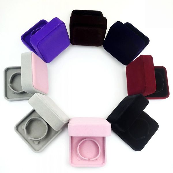 boxes packaging display jewelry 9 x 9 x 4.5cm goose velvet round flannel style multicolor gift present case earring bracelet necklac jllgwx, Black;white 
boxes packaging display jewelry 9 x 9 x 4.5cm goose velvet round flannel style multicolor gift present case earring bracelet necklac jllgwx, Black;white