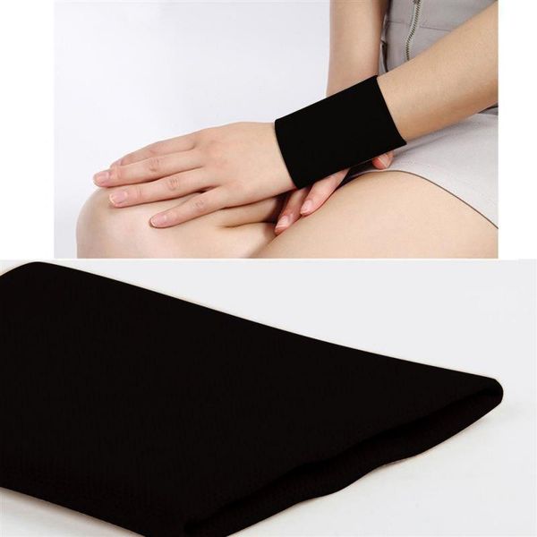 wrist support 1pc wristband elastic breathable compression sprained band wraps fitness protector sportswear accessories, Black;red
wrist support 1pc wristband elastic breathable compression sprained band wraps fitness protector sportswear accessories, Black;red
