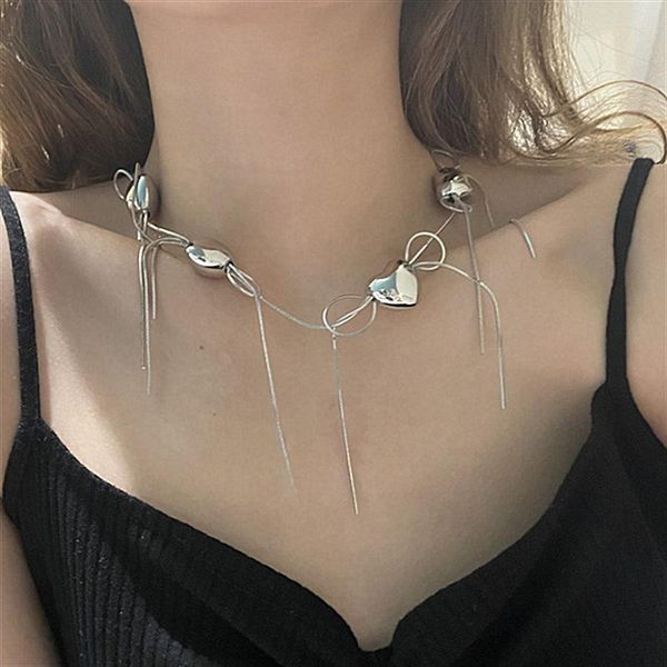 chokers 3d three-dimensional multiple heart tassel bow choker necklace for women collar pendant 2021 trend jewelry gift, Golden;silver
chokers 3d three-dimensional multiple heart tassel bow choker necklace for women collar pendant 2021 trend jewelry gift, Golden;silver