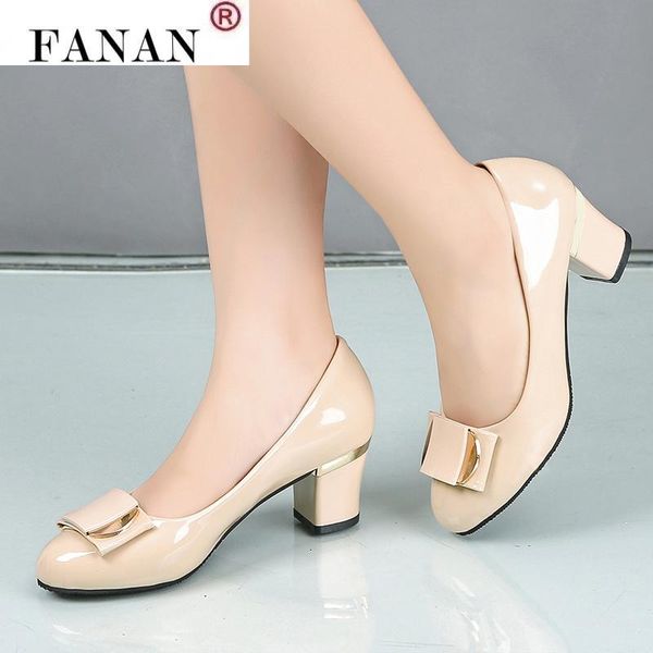 dress shoes plus size women office lady patent leather high heels woman square heeled pumps ladies 6742, Black
dress shoes plus size women office lady patent leather high heels woman square heeled pumps ladies 6742, Black