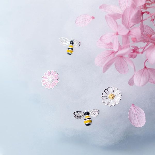 other miqiao 925 sterling silver white pink sunflower bee stud earrings women's jewelry female sweet girl date asymmetric fashion, Golden;silver
other miqiao 925 sterling silver white pink sunflower bee stud earrings women's jewelry female sweet girl date asymmetric fashion, Golden;silver