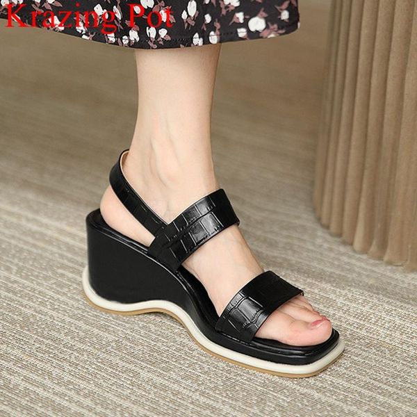 sandals krazing pot big 2021 size cow leather wedges high heels peep toe casual summer shoes platform office lady elegant women, Black
sandals krazing pot big 2021 size cow leather wedges high heels peep toe casual summer shoes platform office lady elegant women, Black