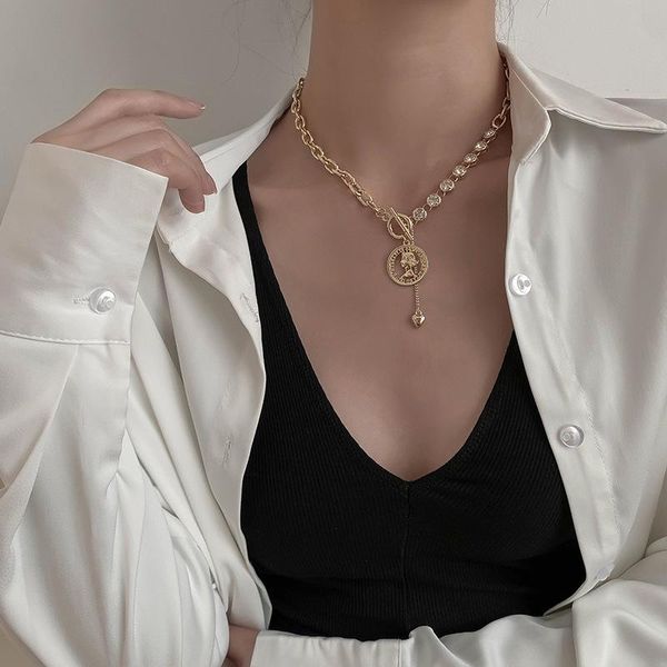 chains 2021 style metal necklace light luxury personality cold wind pendant portrait coin asymmetrical clavicle chain for female, Silver
chains 2021 style metal necklace light luxury personality cold wind pendant portrait coin asymmetrical clavicle chain for female, Silver