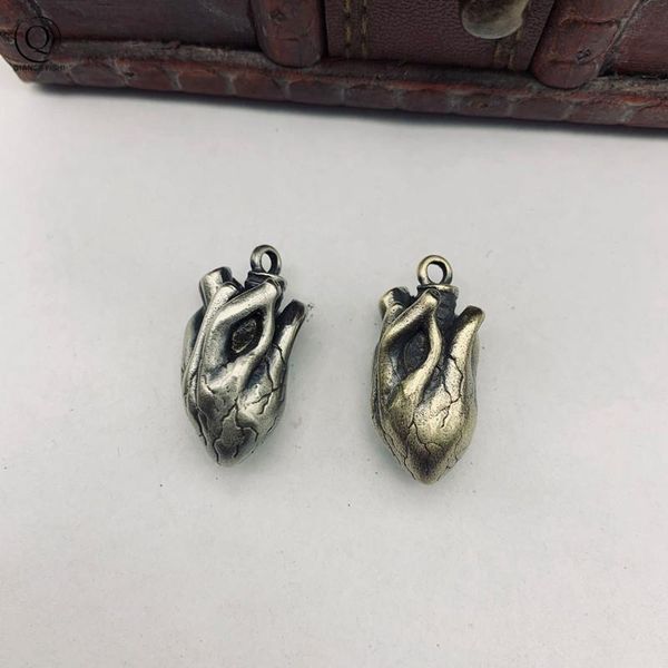 charms brass heart pendant model couple necklace gothic punk style for men jewelry wedding lovers couples valentine's day gift, Bronze;silver
charms brass heart pendant model couple necklace gothic punk style for men jewelry wedding lovers couples valentine's day gift, Bronze;silver