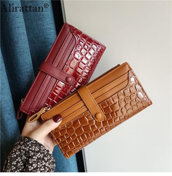evening bags vintage crocodile pattern pu leather clutch for women 2021 fashion brand ladies long wallet card bag mobile phone
evening bags vintage crocodile pattern pu leather clutch for women 2021 fashion brand ladies long wallet card bag mobile phone