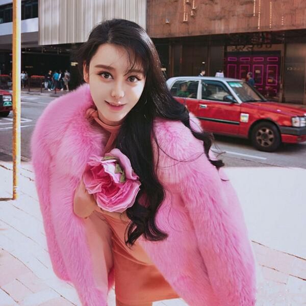 stylish o neck long hairy shaggy faux fox fur jackets winter woman long sleeve loose faux fur long coat outerwear pink, Black
stylish o neck long hairy shaggy faux fox fur jackets winter woman long sleeve loose faux fur long coat outerwear pink, Black