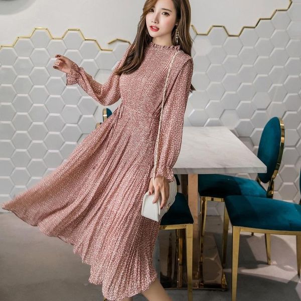 casual dresses elegant stand collar floral print women dress full sleeve elastic slim waist chiffon spring a-line long 2021, Black;gray
casual dresses elegant stand collar floral print women dress full sleeve elastic slim waist chiffon spring a-line long 2021, Black;gray