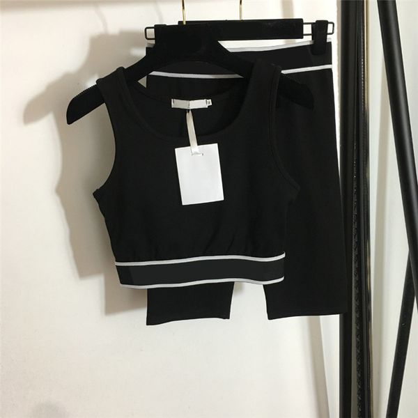 stylish letter webbing waistband vest tracksuits elastic slim yoga sports suit five point bottomed shorts outfits, Gray
stylish letter webbing waistband vest tracksuits elastic slim yoga sports suit five point bottomed shorts outfits, Gray