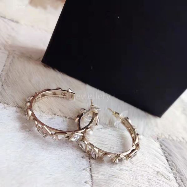 2022 fashion designer earrings jewlery womens luxurys designers earring with box letters golden party wedding gifts mens, Golden;silver
2022 fashion designer earrings jewlery womens luxurys designers earring with box letters golden party wedding gifts mens, Golden;silver