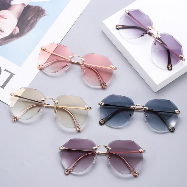 sunglasses 1pc uv400 rimless for women fashion frameless trimmed lens metal curved temples sun glasses female eyewear vintage, White;black
sunglasses 1pc uv400 rimless for women fashion frameless trimmed lens metal curved temples sun glasses female eyewear vintage, White;black