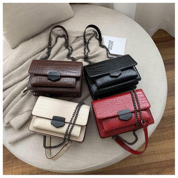 evening bags retro bag women's autumn and winter 2021 korean version pattern fashion chain slung
evening bags retro bag women's autumn and winter 2021 korean version pattern fashion chain slung