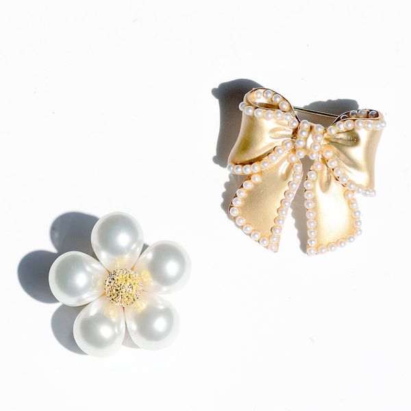 factory wholesale creative flower pearl brooch korea east gate versatile bow brooch buckle simple shirt collar pin hea/rtsch/rome
factory wholesale creative flower pearl brooch korea east gate versatile bow brooch buckle simple shirt collar pin hea/rtsch/rome