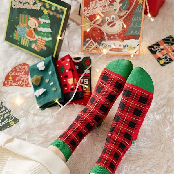 4 pairs women christmas socks fashion gift box socks cotton winter long socks breathable casual crew winter 211204, Black;white
4 pairs women christmas socks fashion gift box socks cotton winter long socks breathable casual crew winter 211204, Black;white