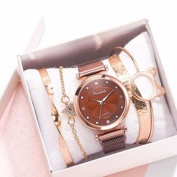 wristwatches fashion 5pcs set women watches luxury magnet buckle flower rhinestone watch ladies quartz wrist bracelet, Slivery;brown
wristwatches fashion 5pcs set women watches luxury magnet buckle flower rhinestone watch ladies quartz wrist bracelet, Slivery;brown