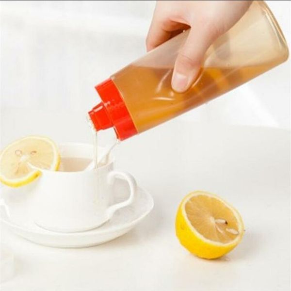salad ketchup squeeze bottle, oil leakage proof bottle,sauce dispenser, condiment bottle 300ml, kitchen accessories utensils
salad ketchup squeeze bottle, oil leakage proof bottle,sauce dispenser, condiment bottle 300ml, kitchen accessories utensils