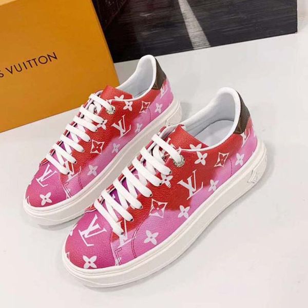 womens luxurys designers shoes leather sneaker embroidery classic trainers lover trainer sneakers with box bagandshoe 011, Black
womens luxurys designers shoes leather sneaker embroidery classic trainers lover trainer sneakers with box bagandshoe 011, Black