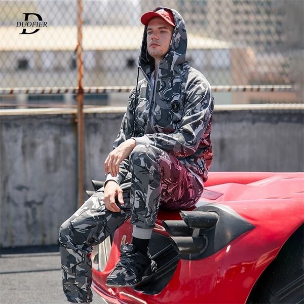 men camouflage set autumn winter casual tracksuit mens 2 pieces sets zipper hoodies + sweatpants camo sports military suit 201128, Gray
men camouflage set autumn winter casual tracksuit mens 2 pieces sets zipper hoodies + sweatpants camo sports military suit 201128, Gray