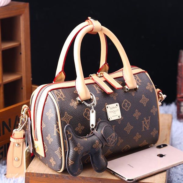 evening bags genuine leather 2021 large-capacity fashion printing portable casual one-shoulder messenger bag purses and handbags luxury
evening bags genuine leather 2021 large-capacity fashion printing portable casual one-shoulder messenger bag purses and handbags luxury