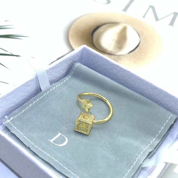 dijia / djia letter five pointed star diamond dice ring women's net red diamond ring hand jewelry, Golden;silver
dijia / djia letter five pointed star diamond dice ring women's net red diamond ring hand jewelry, Golden;silver